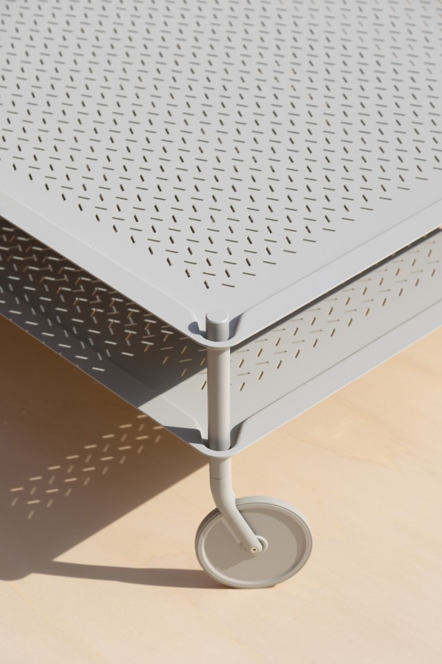 Flow coffee table